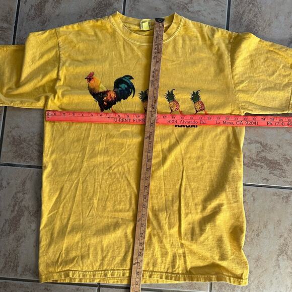Crazy Shirts Hawaii Rooster Chicken Pineapple Yellow Shirt Men's Size Large - Picture 3 of 9